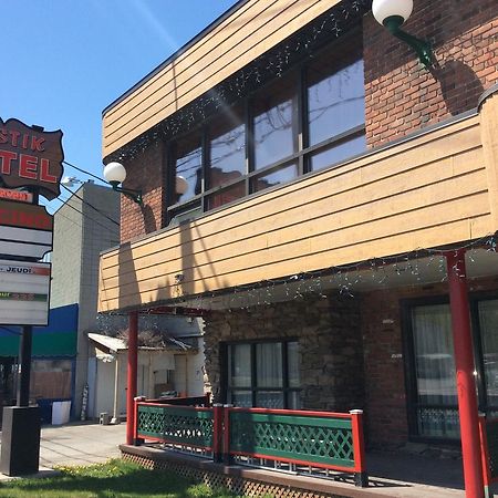 Châteauguay Heights Motel Rustik المظهر الخارجي الصورة